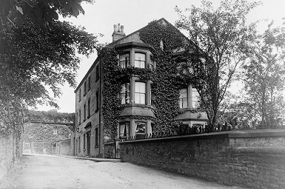 Beechwood Manor. Notice the footbridge over the roadway