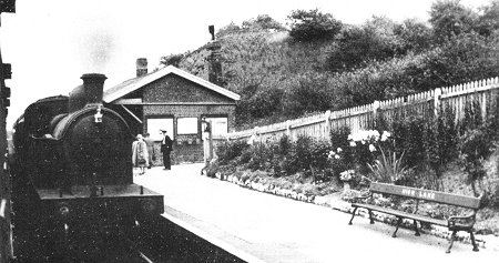 Ex G.C. C13 4.4.2T No 67426 arrives at Hign Lane with an Up Local on the 4th September 1954. Note the immaculate gardens. (H.C. Casserley). (From Marple Rail Trails)